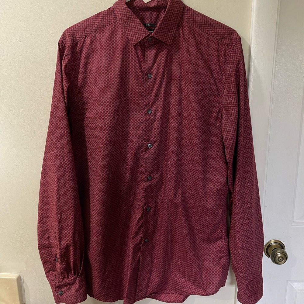 Red pattern slim fit dress shirt